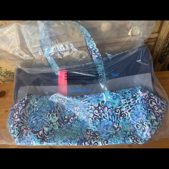✈️ NWT Lilly Pulitzer XL MERCATO TOTE DEEP SEA NAV - Picture 2 of 6